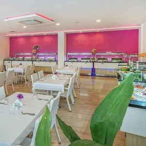 Bendis Beach Hotel