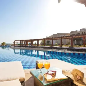 Sunrise Arabian Beach Resort