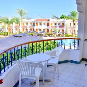 Dive Inn Resort
