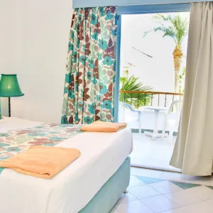 Dive Inn Resort