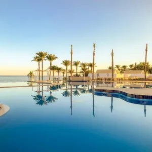 Sunrise Diamond Beach Resort