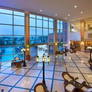 Amwaj Oyoun Resort