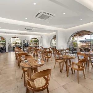 Cabana Blu Hotel &amp; Suites