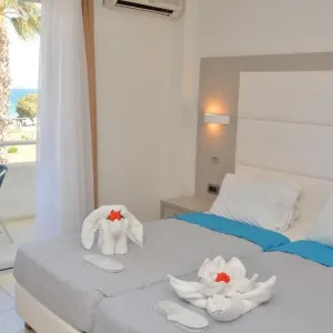 Costa Angela