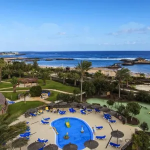 Elba Carlota Beach &amp; Golf Resort