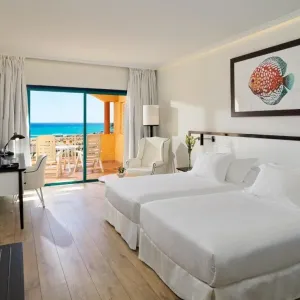 H10 Playa Esmeralda
