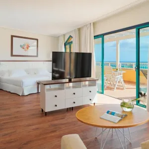 H10 Playa Esmeralda