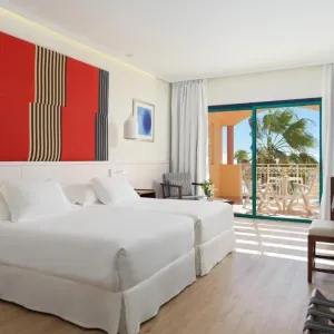 H10 Playa Esmeralda