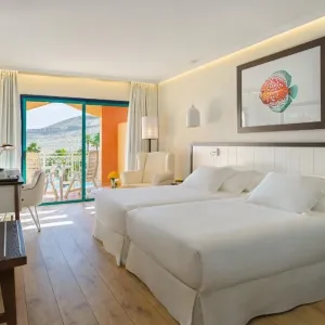 H10 Playa Esmeralda
