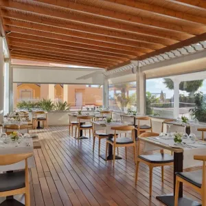 H10 Playa Esmeralda