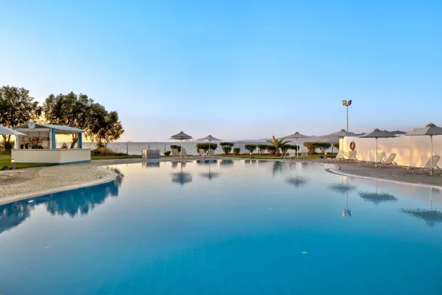 White Olive Marine Aquapark (R)