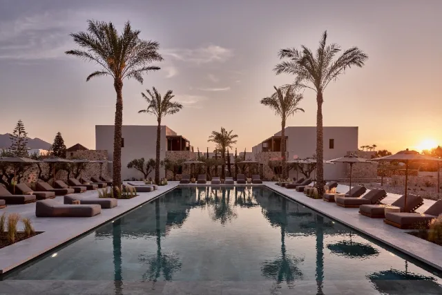 Theros All Suites Hotel