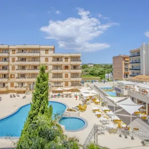 Playamar Hotel and Apartments