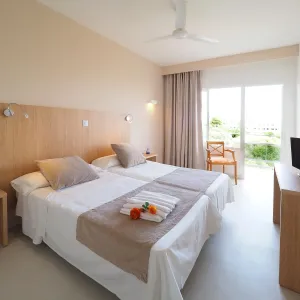 Playamar Hotel and Apartments