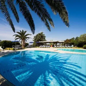 Ideal Hotel