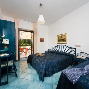 Ideal Hotel