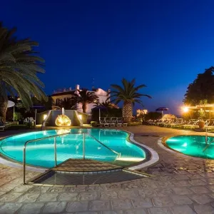 Ideal Hotel