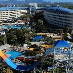 Crystal Admiral Resort Suits and Spa