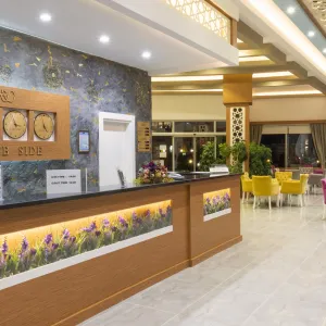 Sun Club Side
