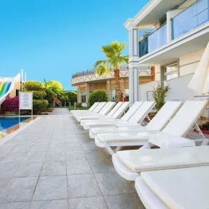 Sun Club Side