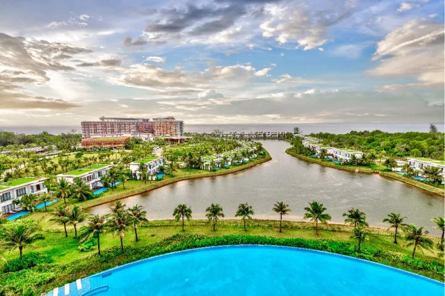 Movenpick Resort Waverly