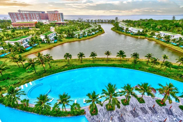 Movenpick Resort Waverly