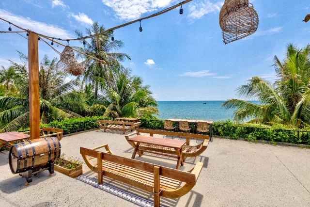 Sunset Beach Resort and SPA