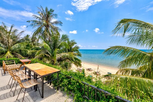 Sunset Beach Resort and SPA
