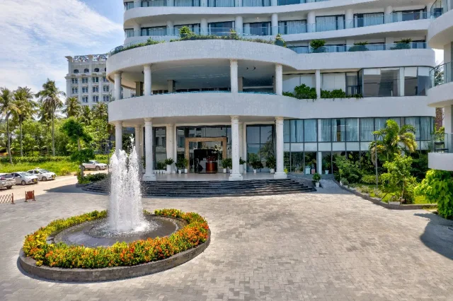Sunset Beach Resort and SPA