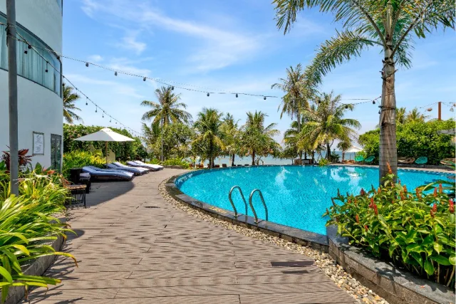 Sunset Beach Resort and SPA