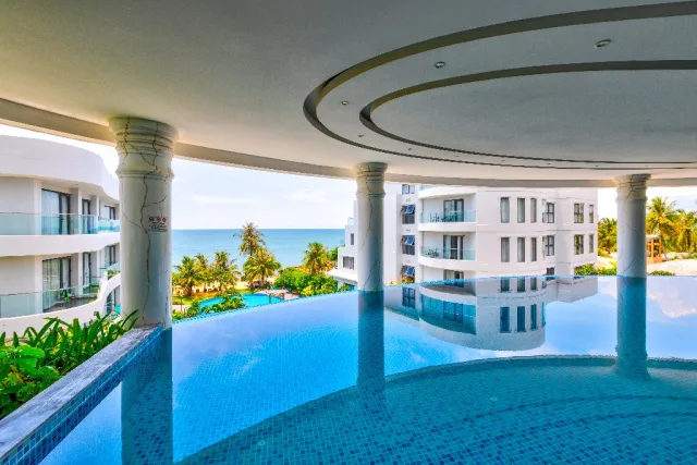 Sunset Beach Resort and SPA