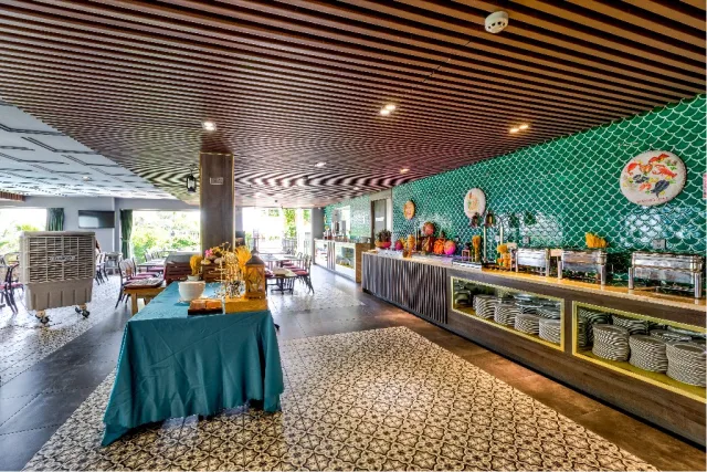 Sunset Beach Resort and SPA
