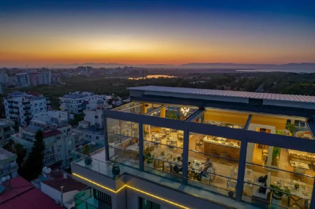 LA TERRAZZA HOTEL