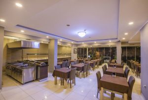 HAWAII SUITE BEACH HOTEL