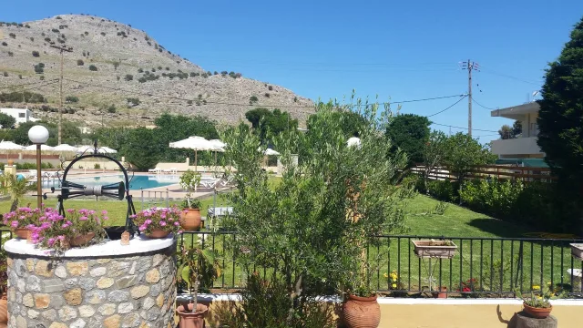 SunShine Hotel - Lardos
