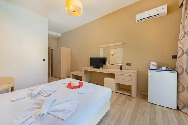 Delfinia Resort - Rhodes