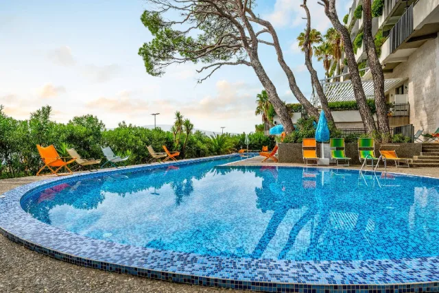 Carine Hotel Park (R)