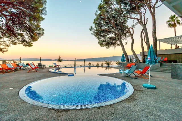 Carine Hotel Park (R)