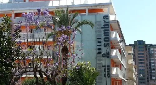 Sol y Sombra (Benidorm)