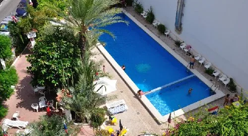 Sol y Sombra (Benidorm)