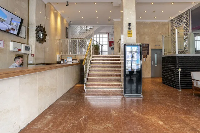 Torremolinos Centro by Croma (Torremolinos)