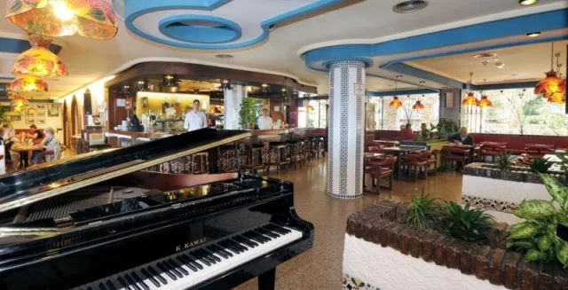 Apartamentos Bajondillo (Torremolinos)