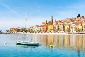 Revelion Circuit Revelion Coasta de Azur si Provence — Bucuresti