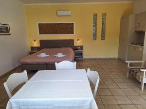 PERLA BEACH HOTEL APARTMENTS - Platanias