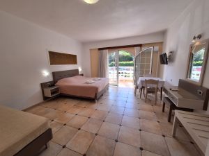 PERLA BEACH HOTEL APARTMENTS