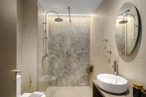AXOS HOTEL