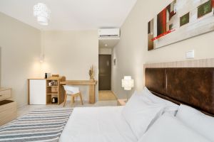 AXOS HOTEL