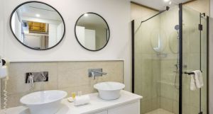 Villas Caroline Beach Hotel