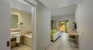 Mauricia Beachcomber Resort & Spa
