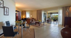 Victoria Beachcomber Resort & Spa